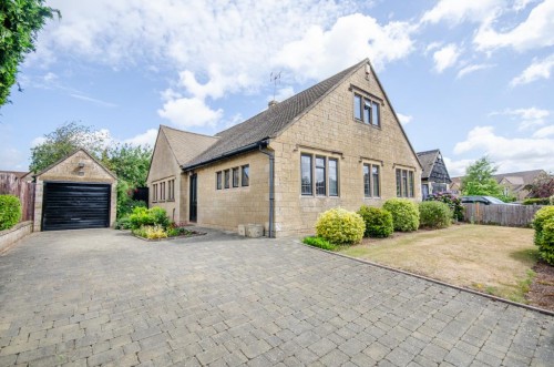 Riverwood Road, Frenchay, Bristol, BS16 1NX