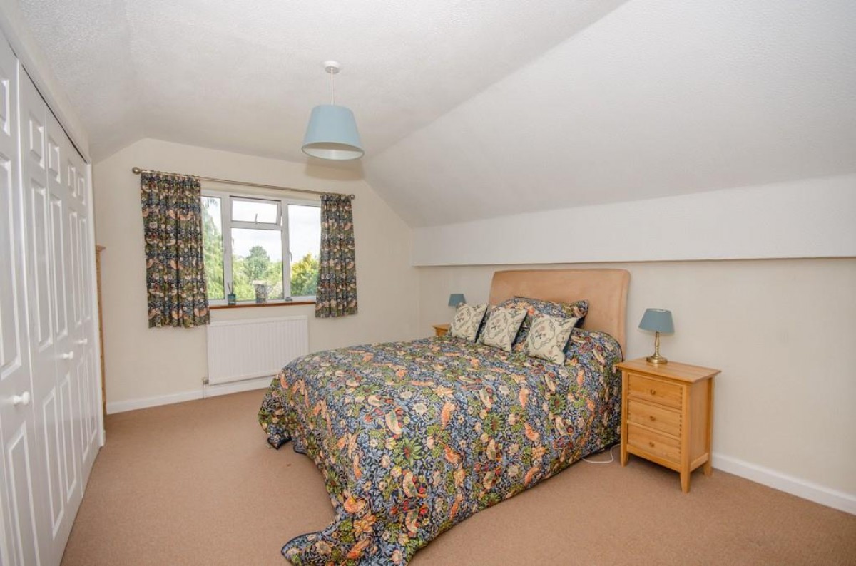 Riverwood Road, Frenchay, Bristol, BS16 1NX