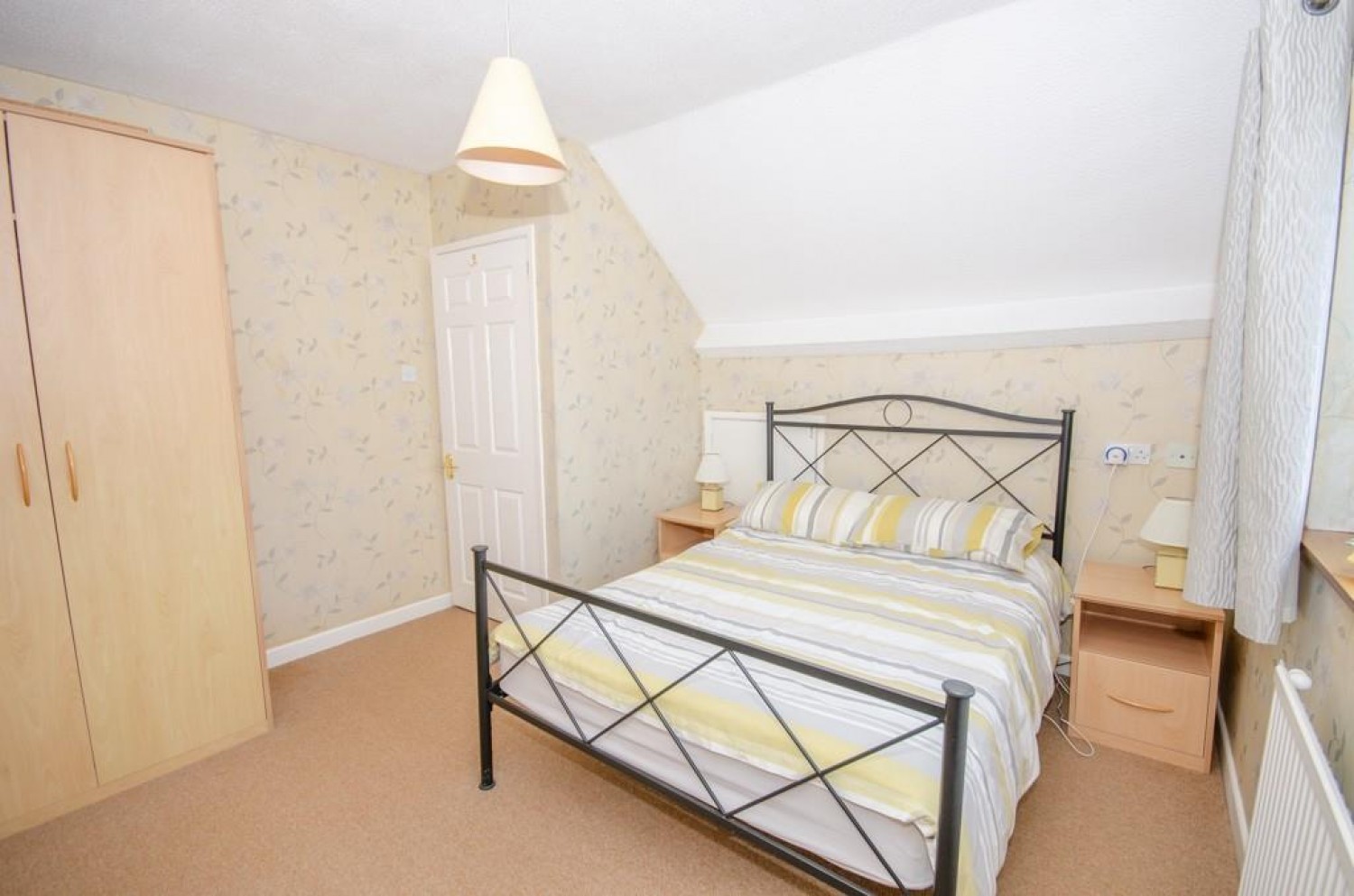 Riverwood Road, Frenchay, Bristol, BS16 1NX