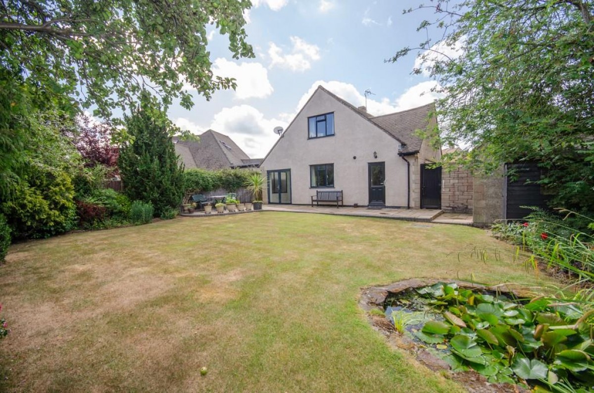 Riverwood Road, Frenchay, Bristol, BS16 1NX