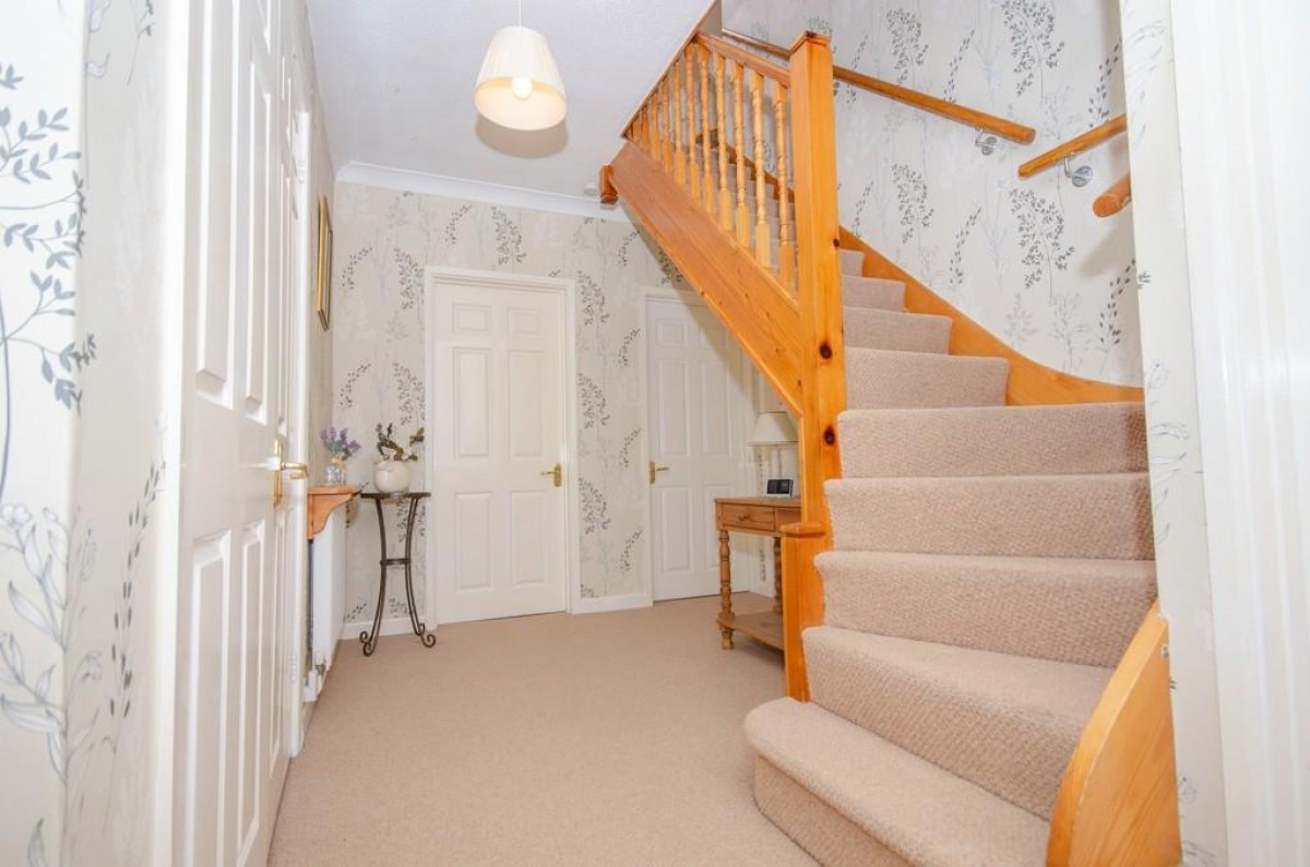 Riverwood Road, Frenchay, Bristol, BS16 1NX