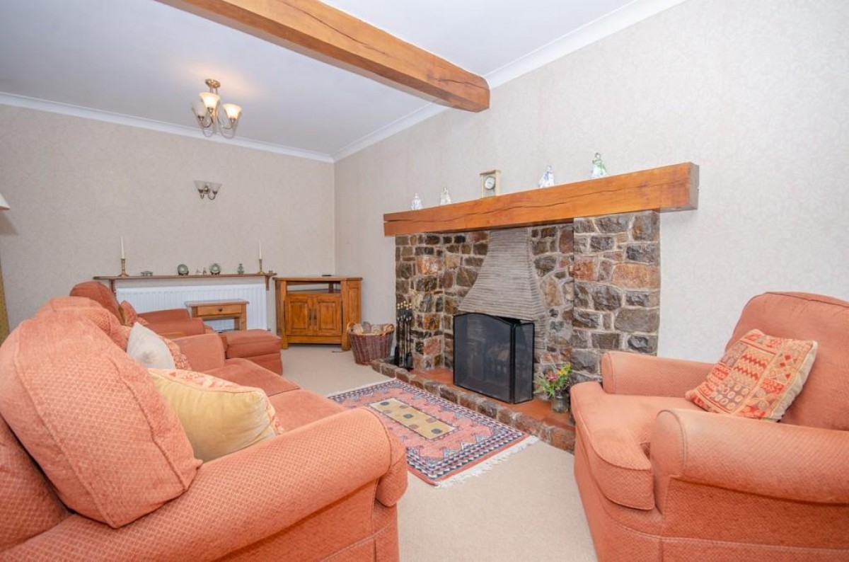 Riverwood Road, Frenchay, Bristol, BS16 1NX