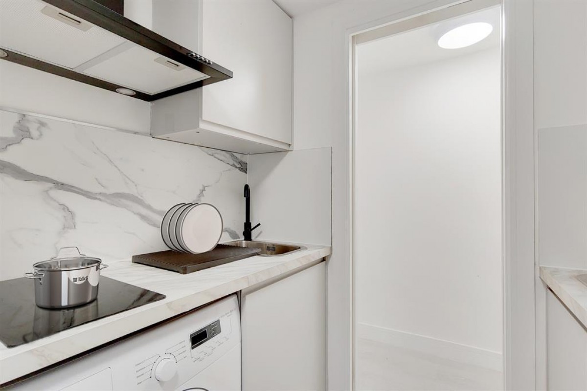 Tooting Broadway, SW17 - HOUSING BENEFIT TENANTS CONSIDERED at LHA RATE