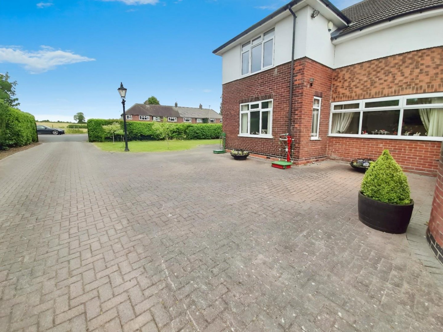 Station Road, Walkeringham, Doncaster