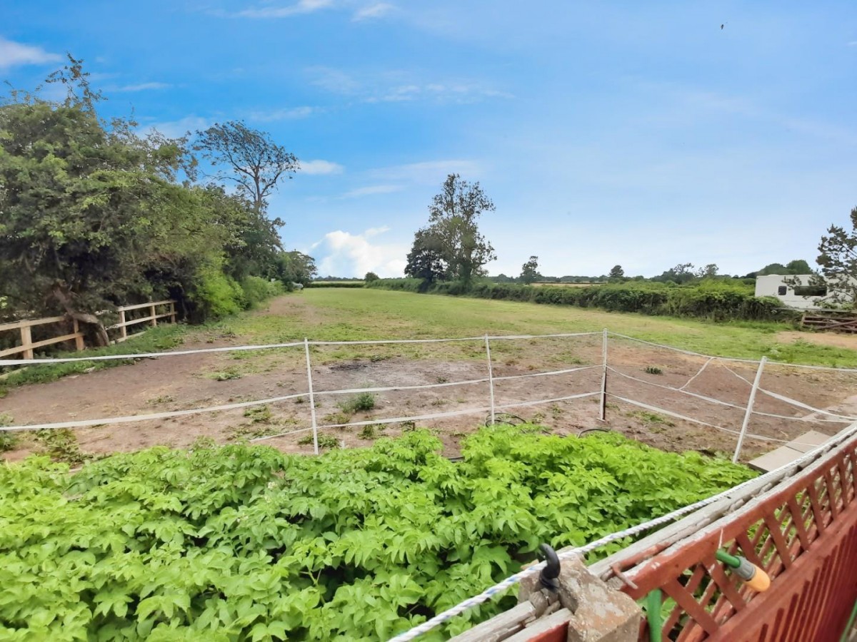 Station Road, Walkeringham, Doncaster