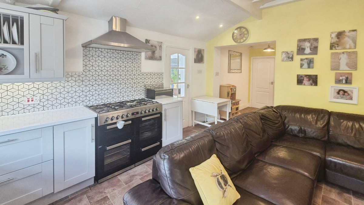 Chester Road North, Brownhills, Walsall, WS8 7JP