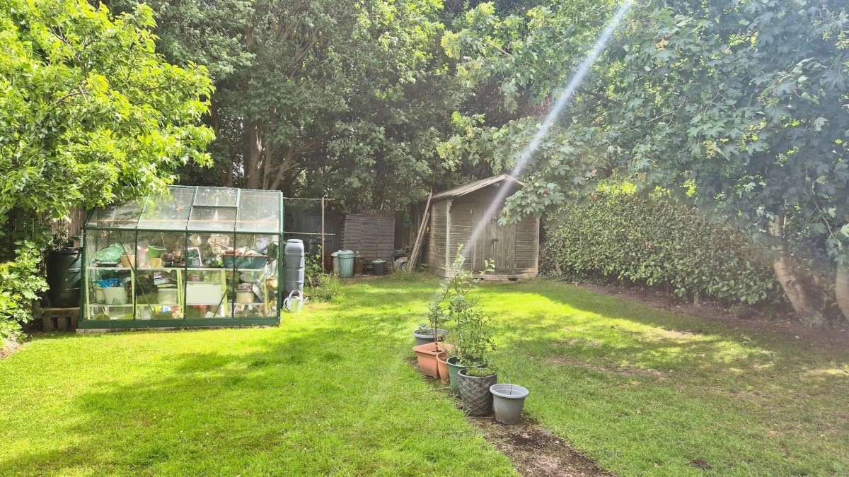 Chester Road North, Brownhills, Walsall, WS8 7JP