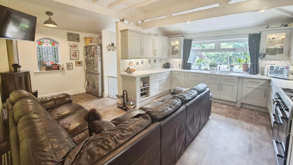 Chester Road North, Brownhills, Walsall, WS8 7JP