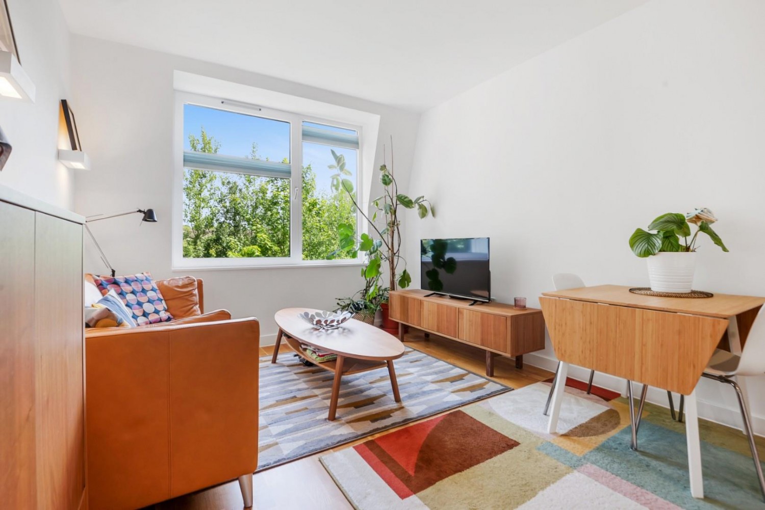 Oak Grove, London, NW2