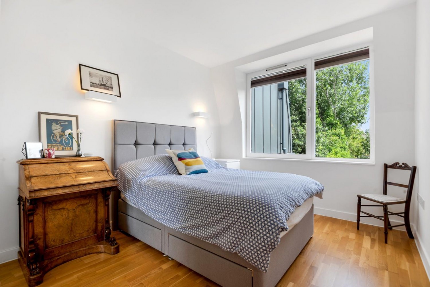 Oak Grove, London, NW2