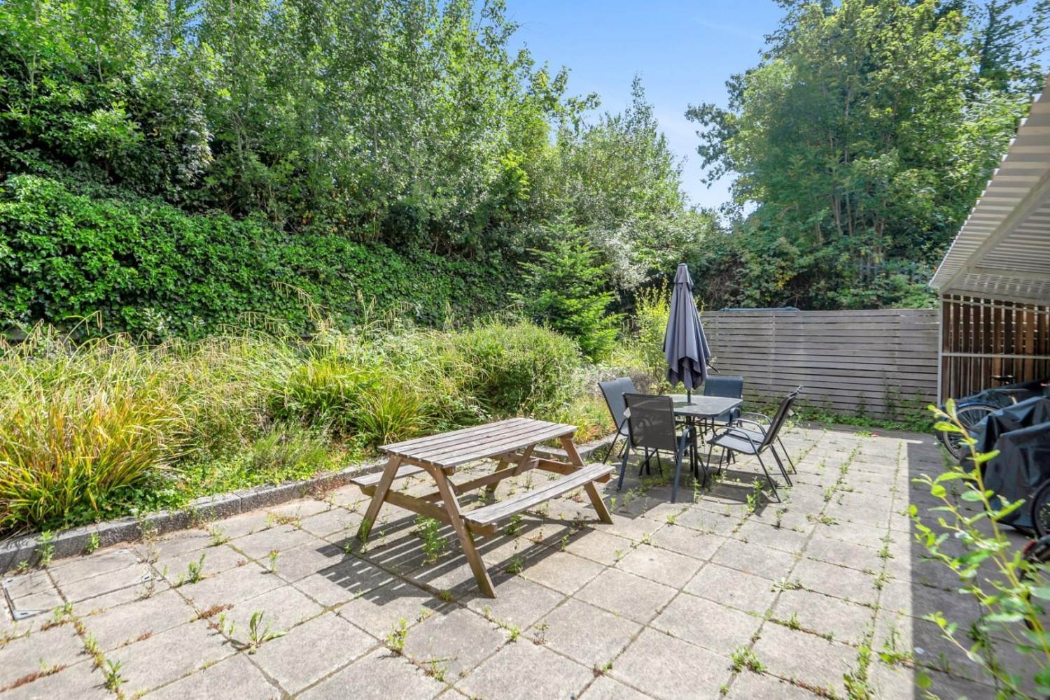 Oak Grove, London, NW2