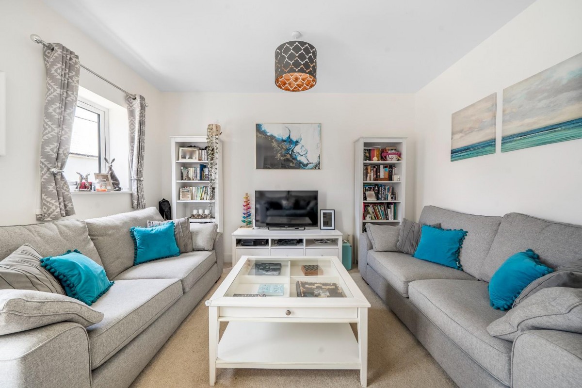 Lister Road, Dursley