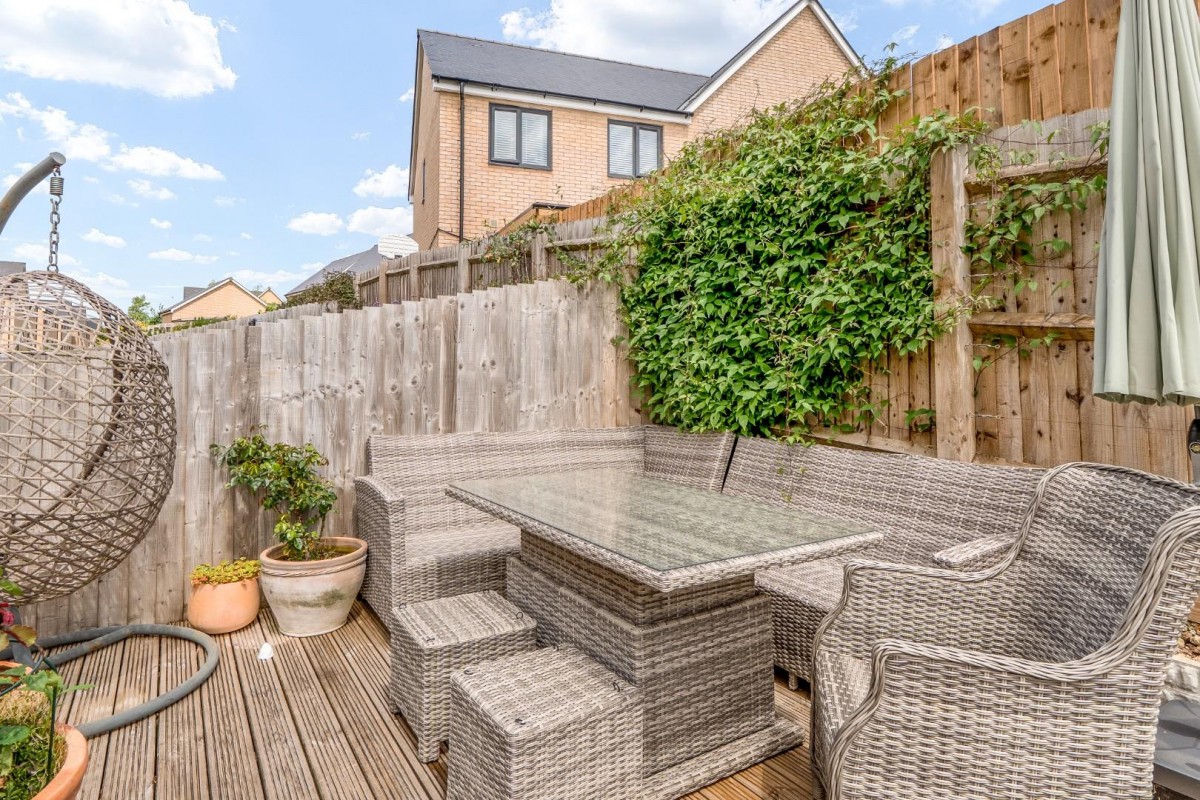 Lister Road, Dursley