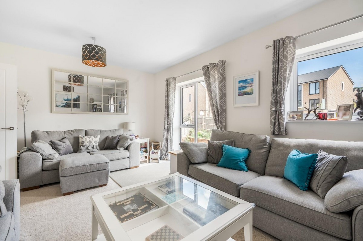 Lister Road, Dursley