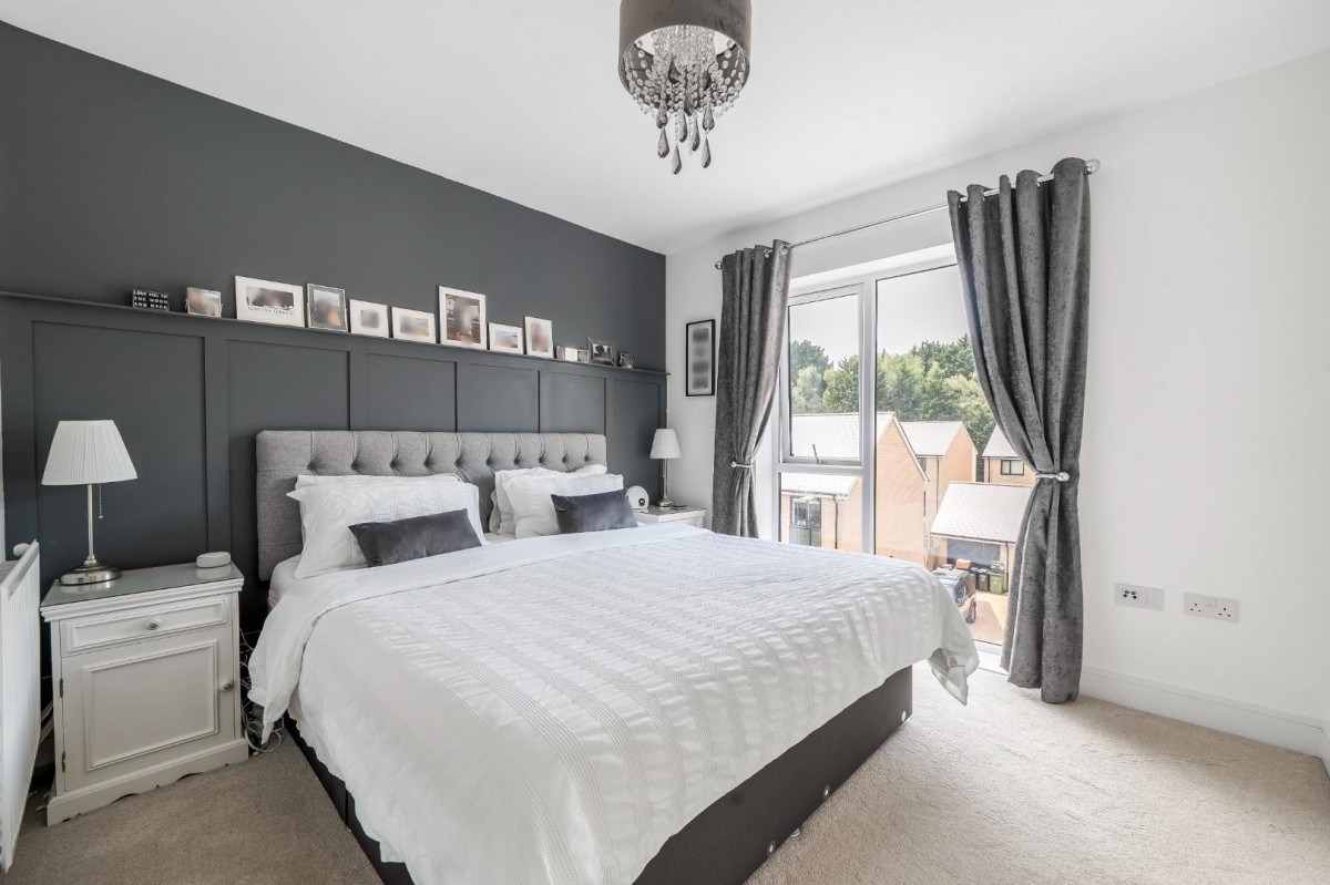 Lister Road, Dursley