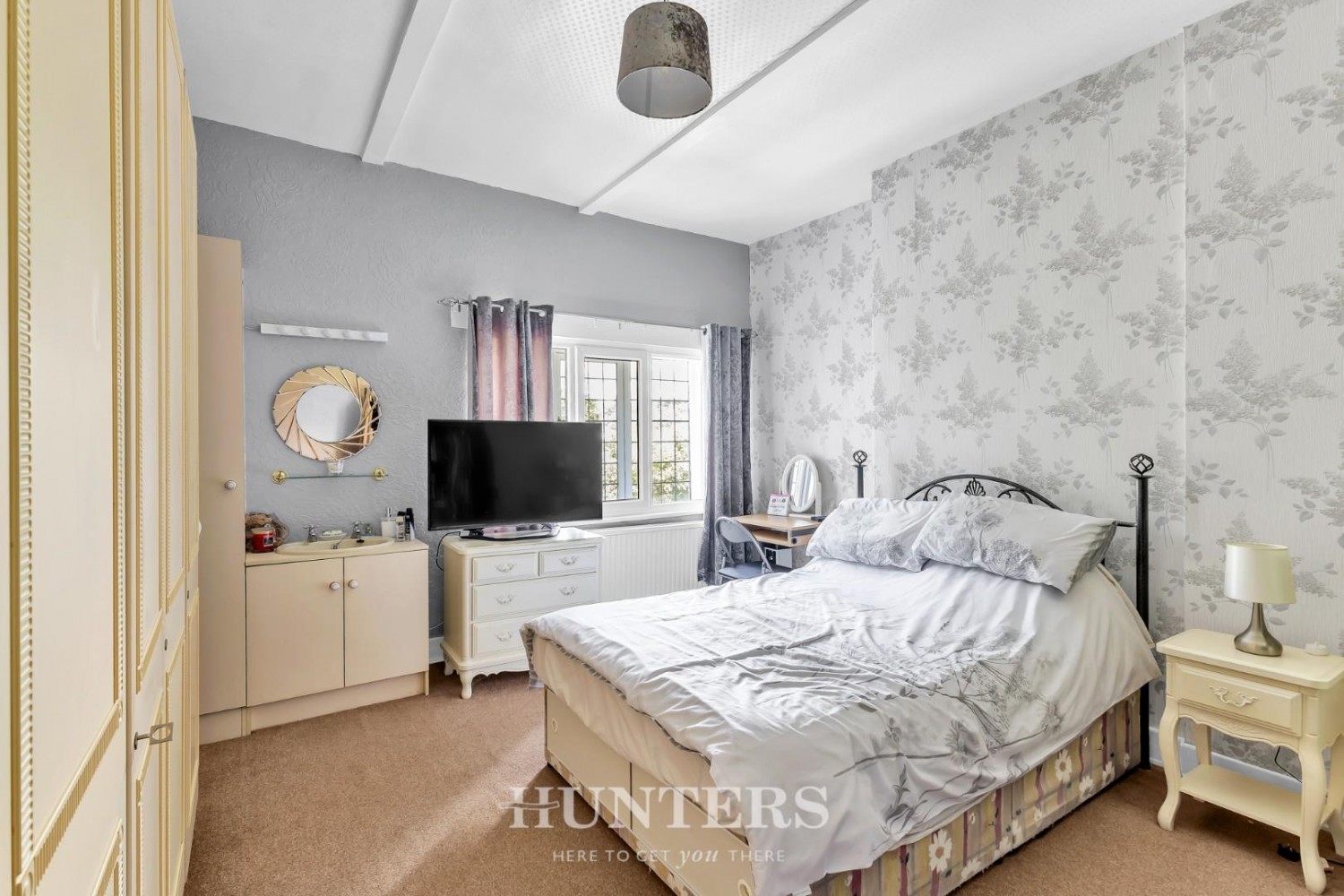 Rochdale Road, Middleton M24