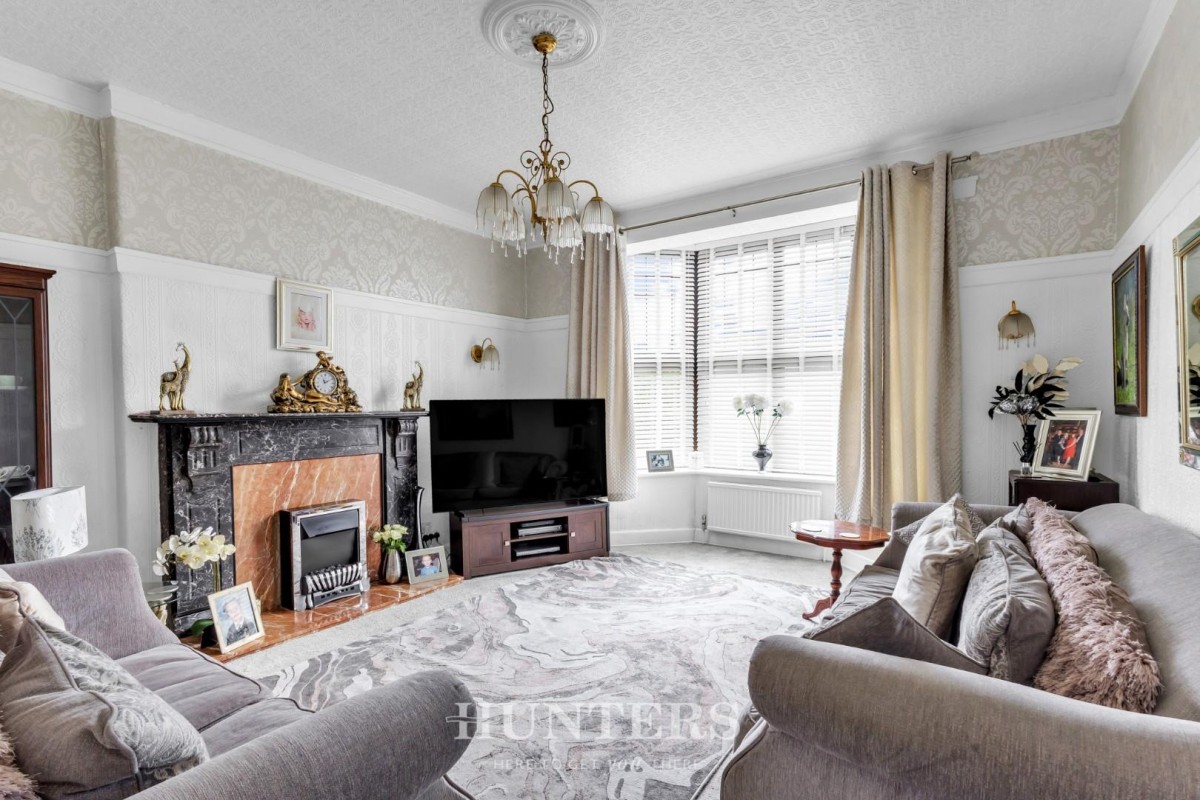 Rochdale Road, Middleton M24