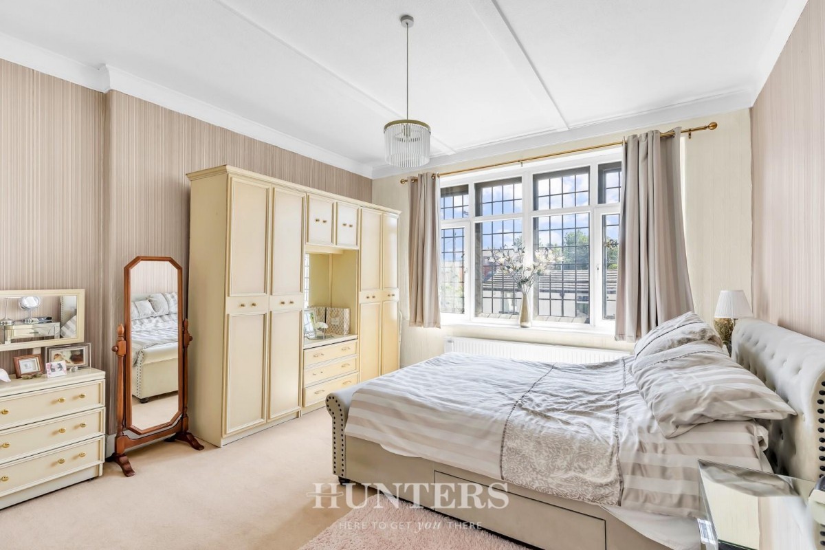 Rochdale Road, Middleton M24