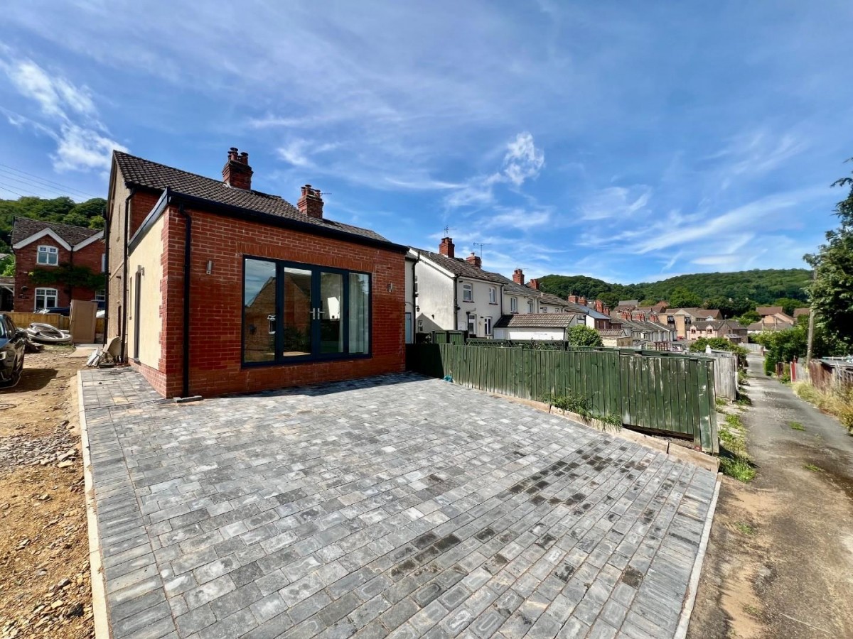 Upper Poole Road, Dursley