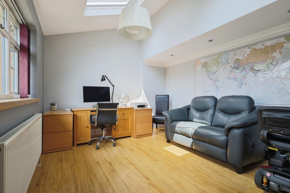 Oakcroft, Stalybridge, Cheshire, SK15 2UQ