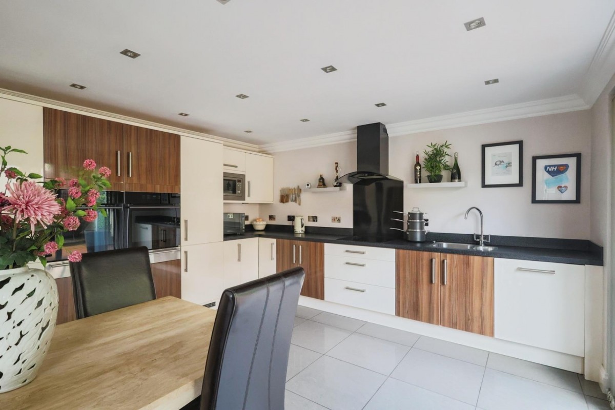 Oakcroft, Stalybridge, Cheshire, SK15 2UQ