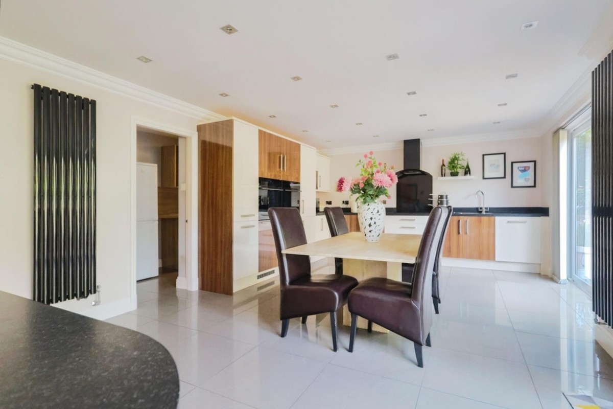 Oakcroft, Stalybridge, Cheshire, SK15 2UQ