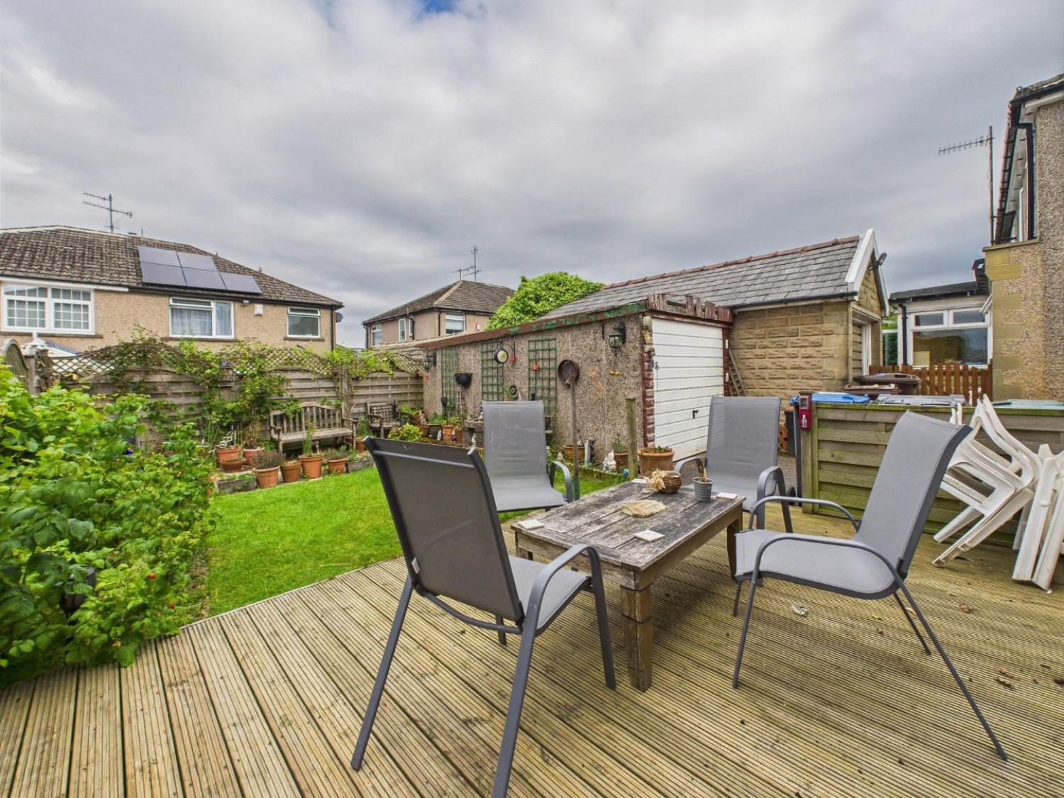 Woodside Crescent, Bingley