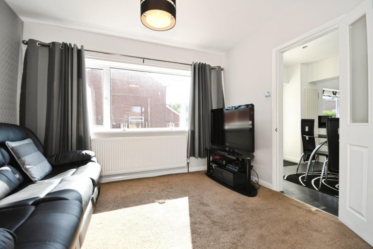 Avondale Road, Inkersall, Chesterfield, S43 3EQ