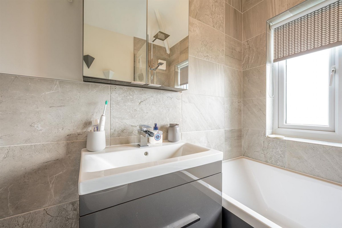 Banners Lane, Halesowen, B63 2AU