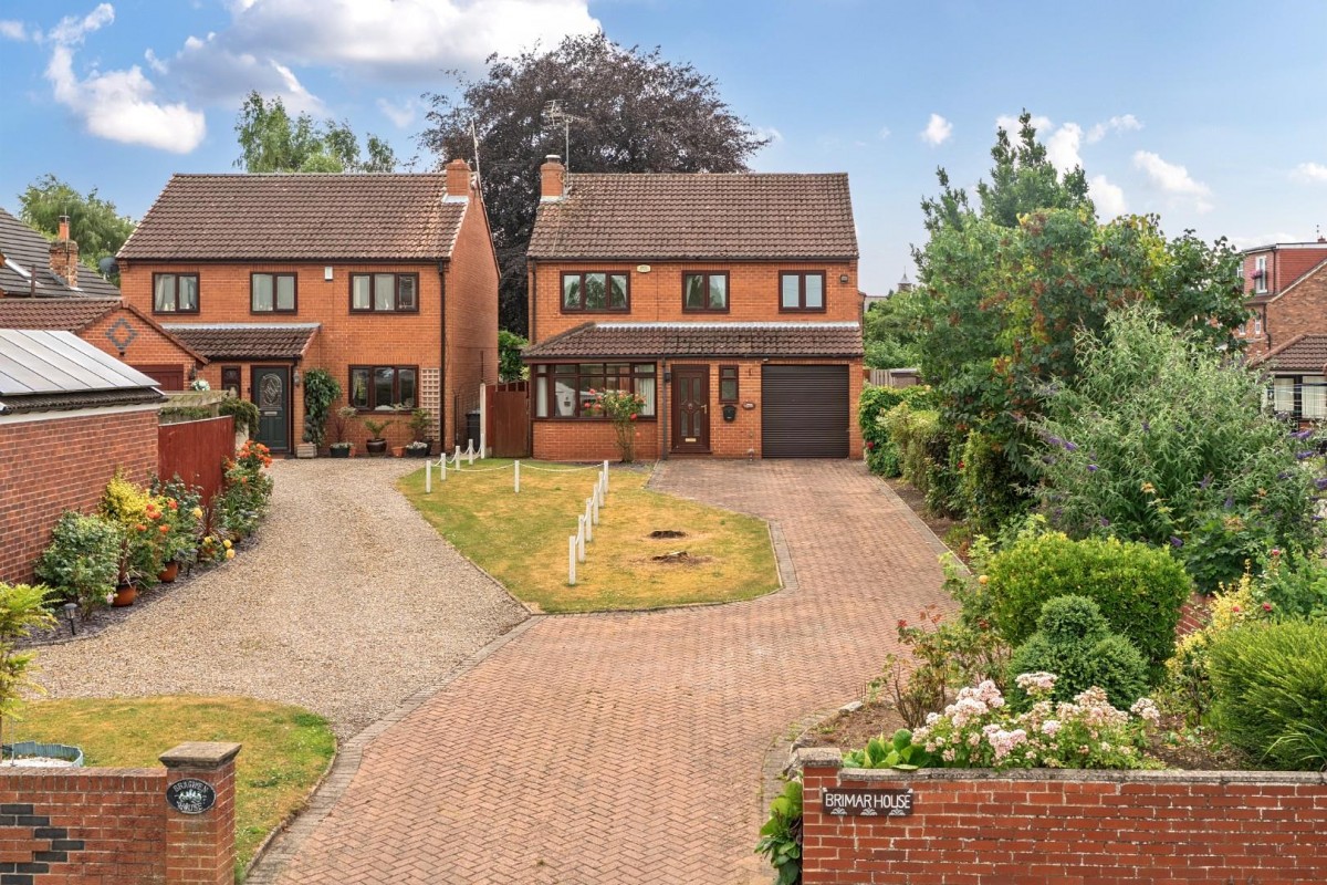 Main Street, Ulleskelf