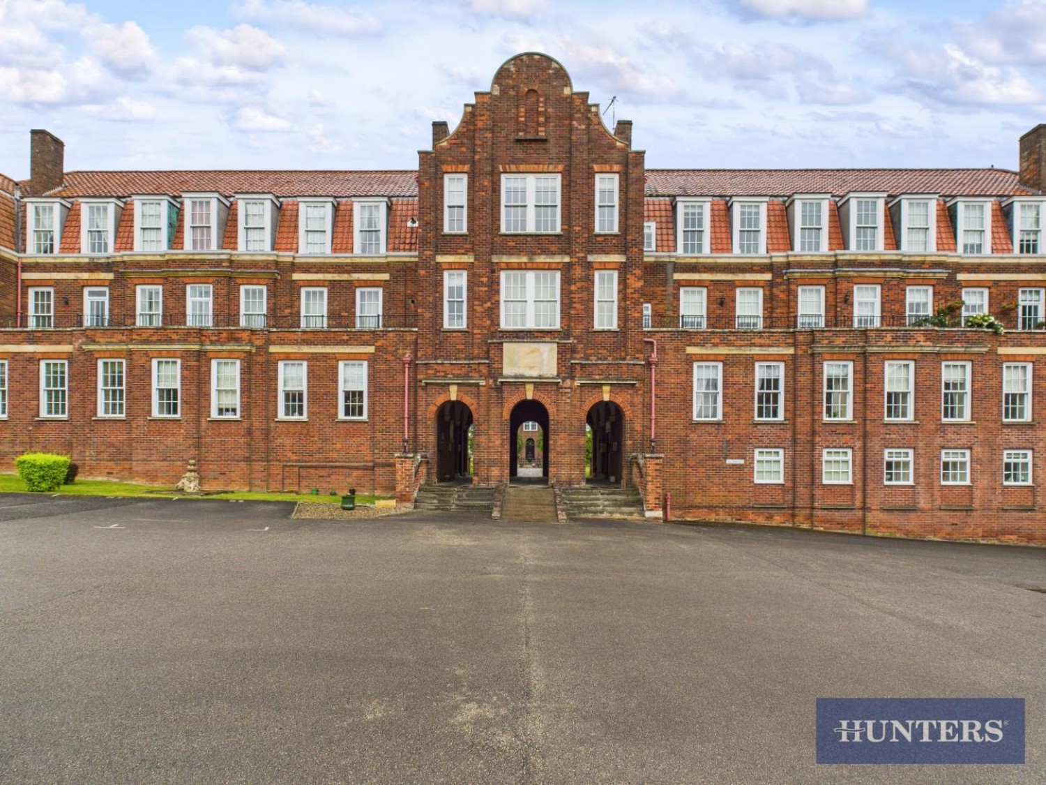 Hunmanby Hall, Hall Park Road, Hunmanby