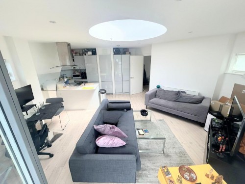 Ostro House, Finchley Road, NW2