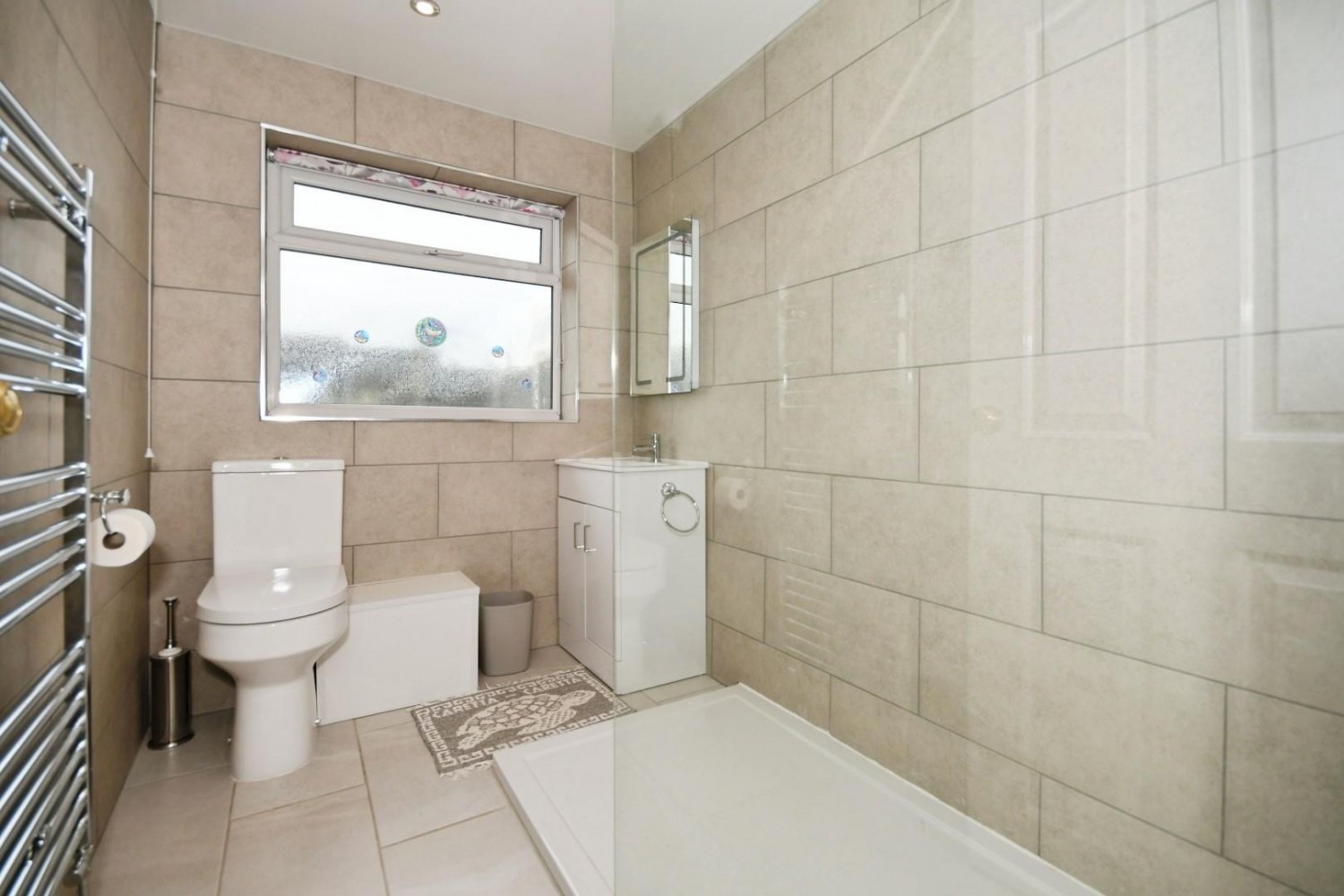 Ravensdale Close, Inkersall, Chesterfield, S43 3ES