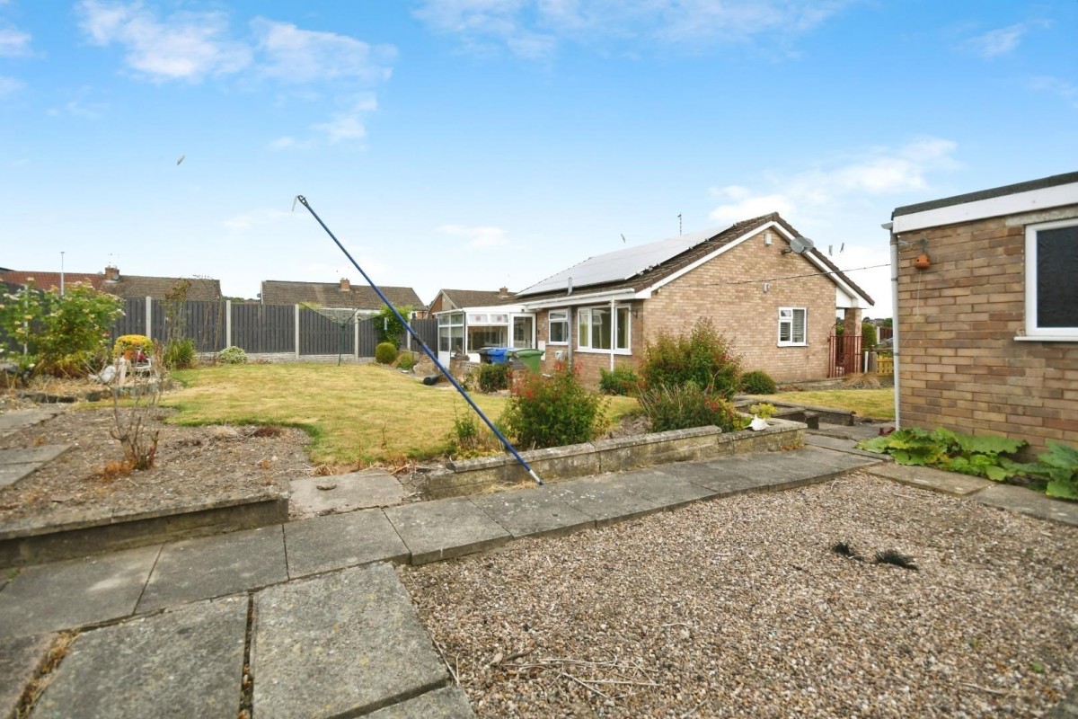 Ravensdale Close, Inkersall, Chesterfield, S43 3ES