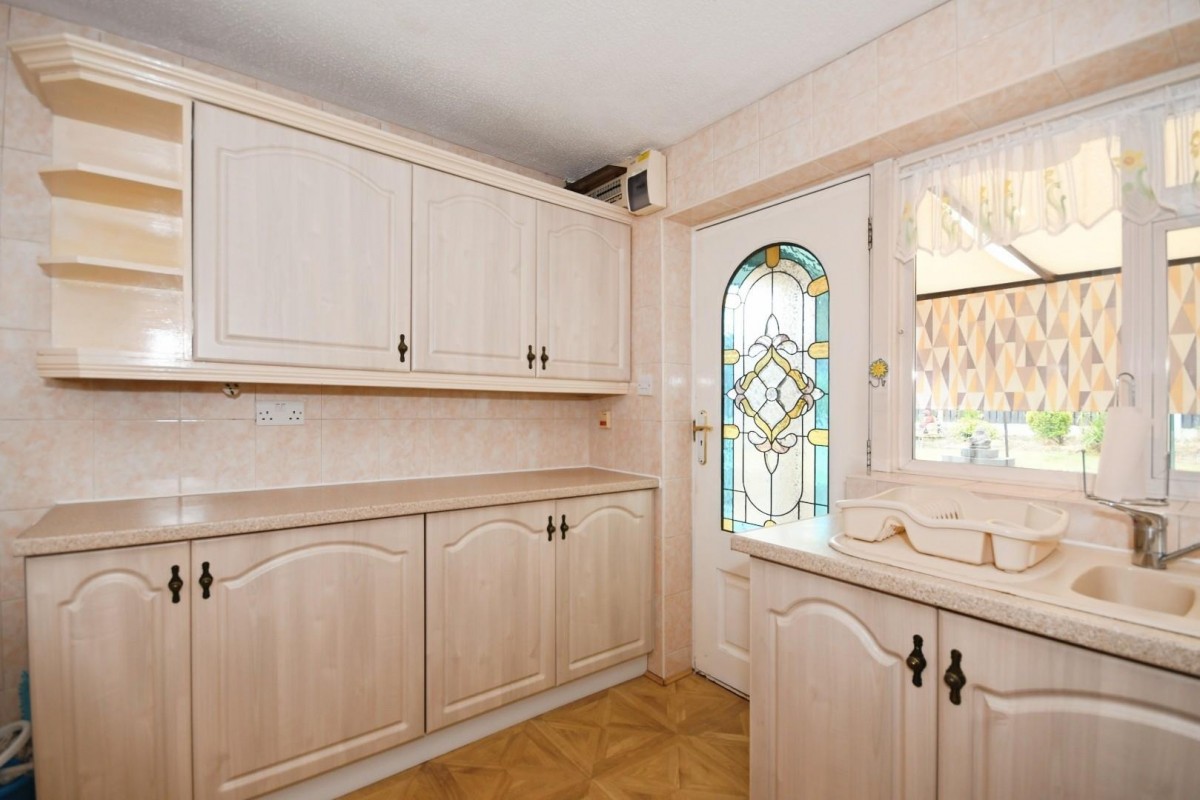 Ravensdale Close, Inkersall, Chesterfield, S43 3ES