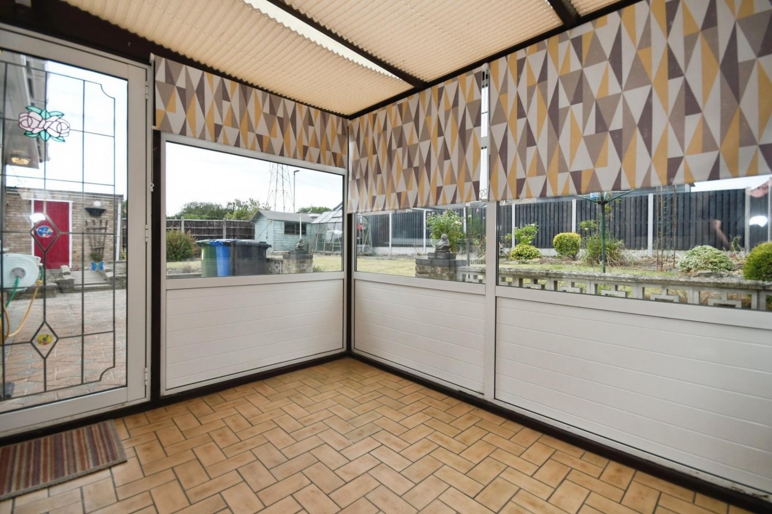 Ravensdale Close, Inkersall, Chesterfield, S43 3ES