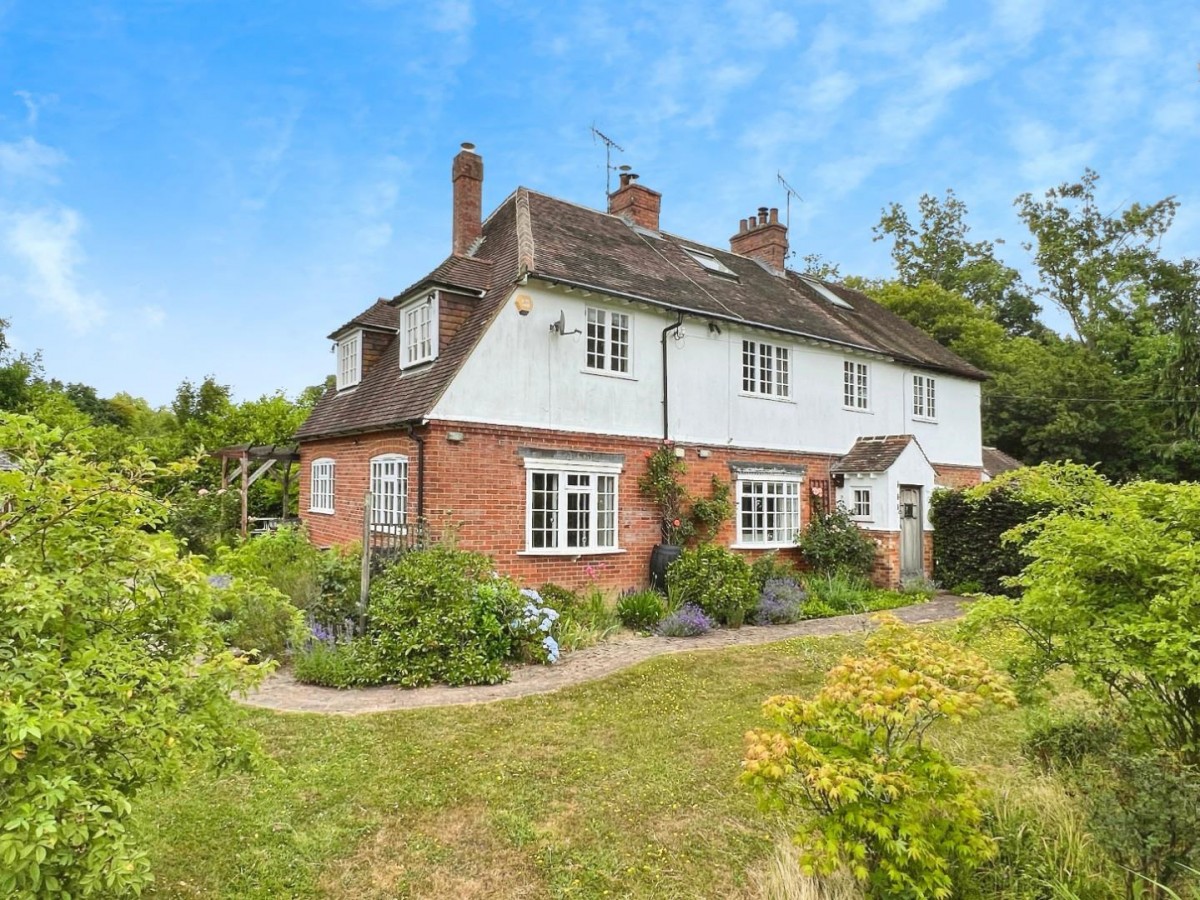 Romden Road, Smarden