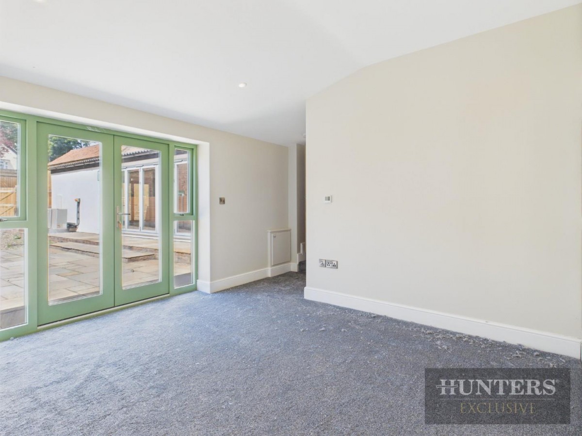 Ganton Road, Foxholes