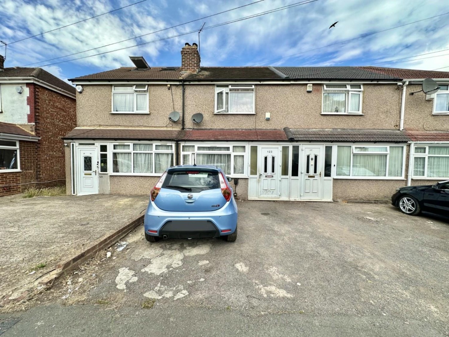 Lansbury Drive, Hayes, Middlesex, UB4 8RP