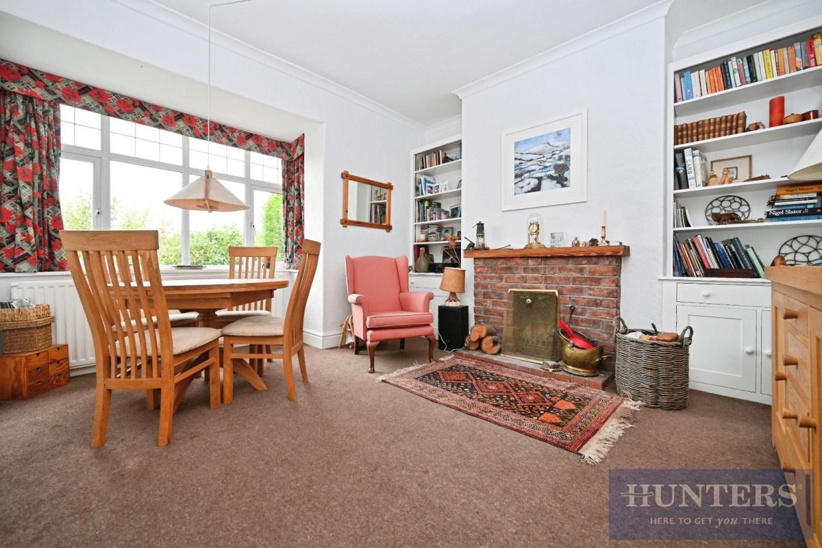 Larkfield Road, Rawdon, Leeds