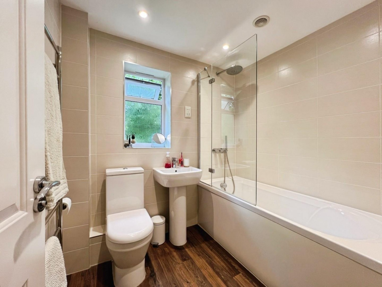 Sweet Bay Crescent, Godinton Park