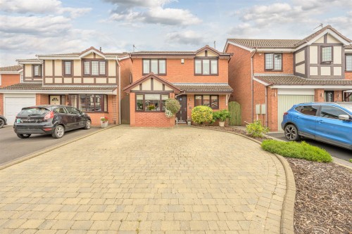 Ibis Gardens, Kingswinford, DY6 8XS