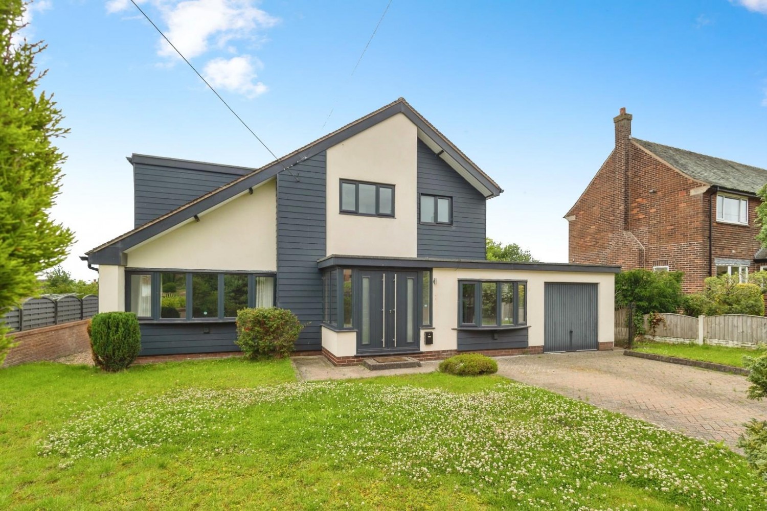 Mottram Old Road, Stalybridge, Cheshire , SK15 2SZ