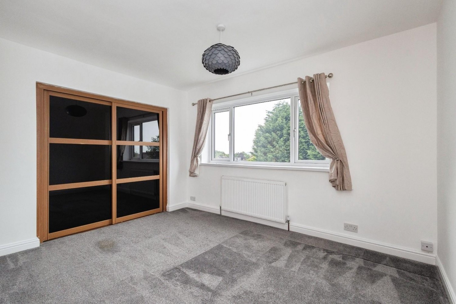 Mottram Old Road, Stalybridge, Cheshire , SK15 2SZ