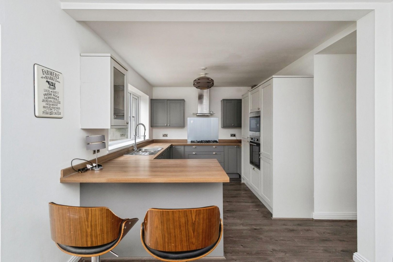 Mottram Old Road, Stalybridge, Cheshire , SK15 2SZ