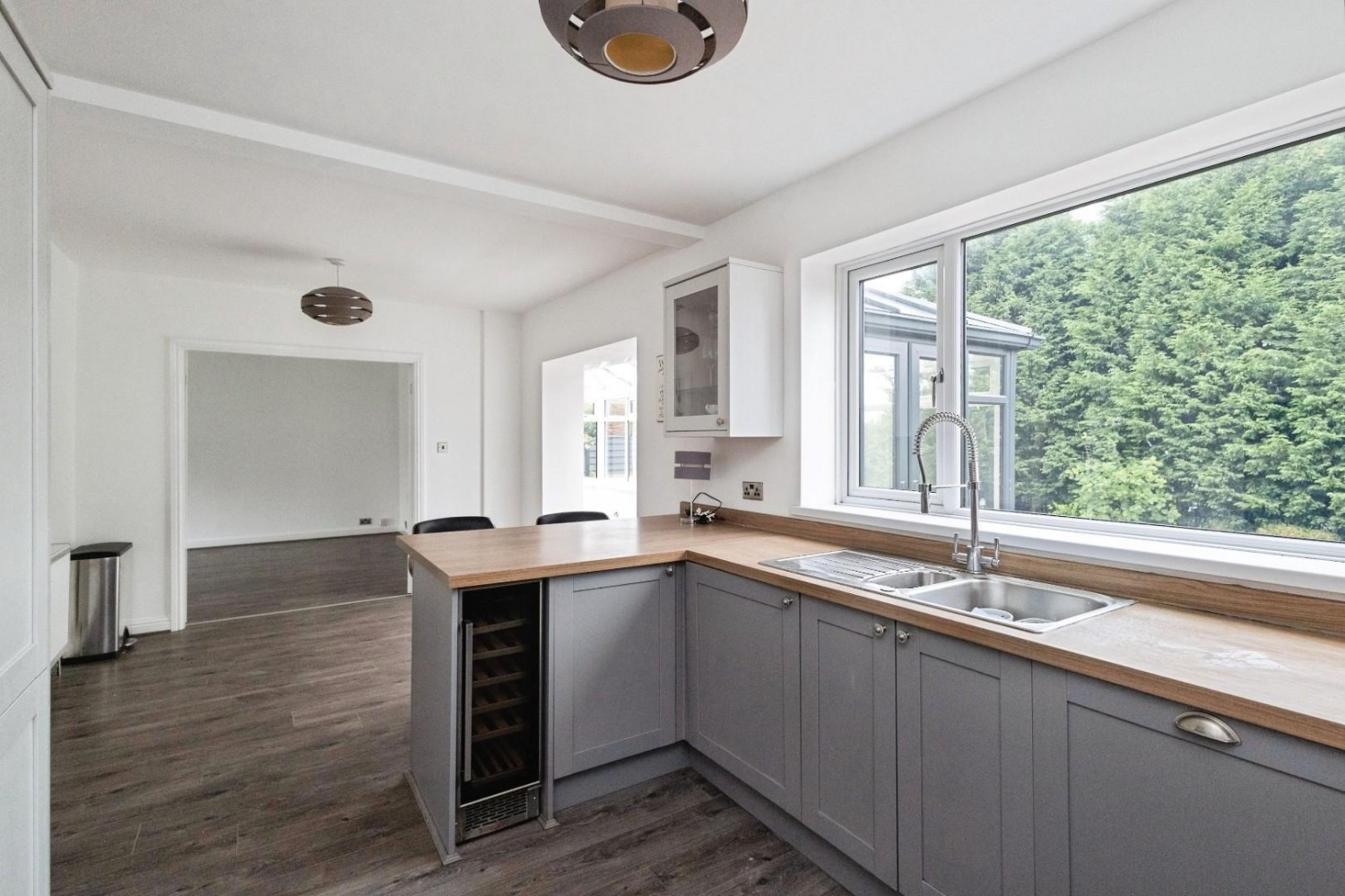 Mottram Old Road, Stalybridge, Cheshire , SK15 2SZ