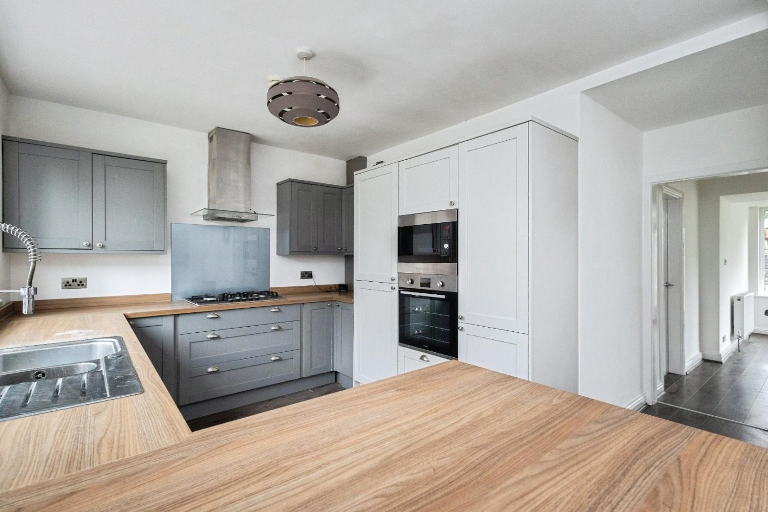 Mottram Old Road, Stalybridge, Cheshire , SK15 2SZ