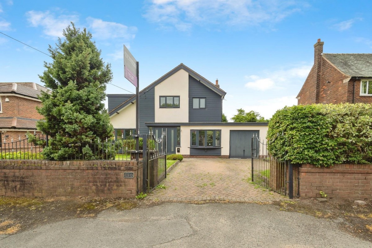 Mottram Old Road, Stalybridge, Cheshire , SK15 2SZ