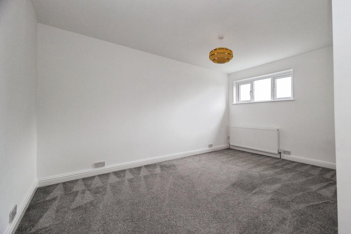 Mottram Old Road, Stalybridge, Cheshire , SK15 2SZ