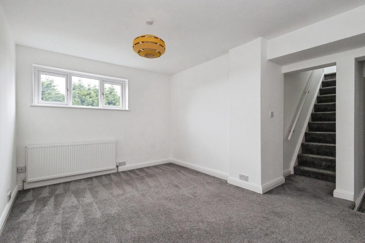 Mottram Old Road, Stalybridge, Cheshire , SK15 2SZ